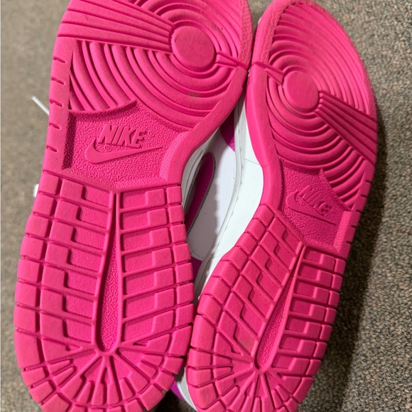 Nike Vibrant Pink and White Athletic Shoes - Picture 5 of 6
